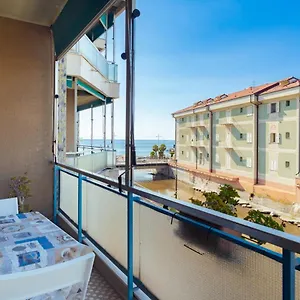 Appartamento Casa Necchi, Loano